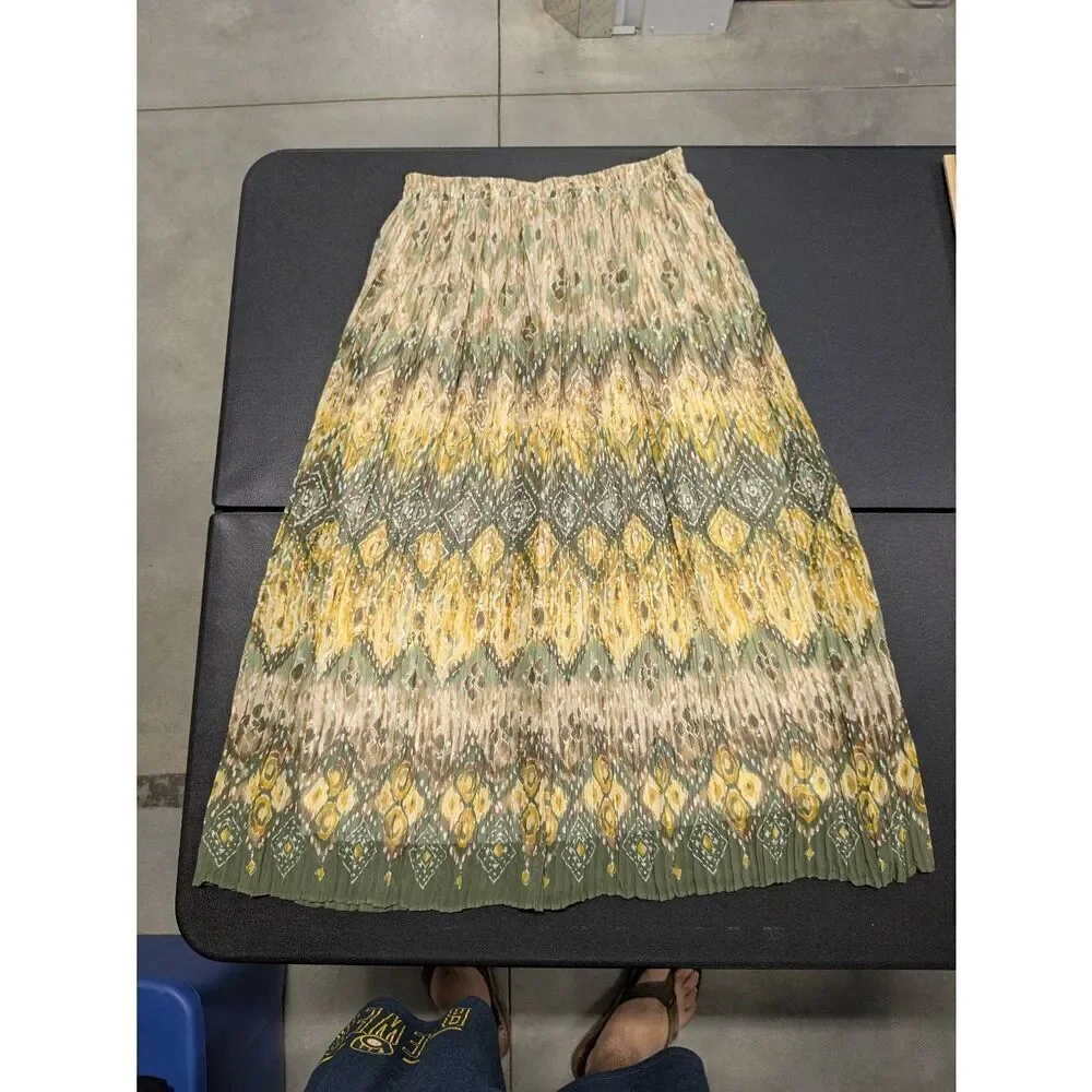 Alfred Dunner Women's Green and Yellow Skirt Women's 6P